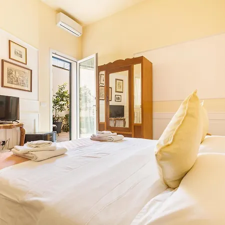 Bed & Breakfast Dimora Le Tre Muse 2*