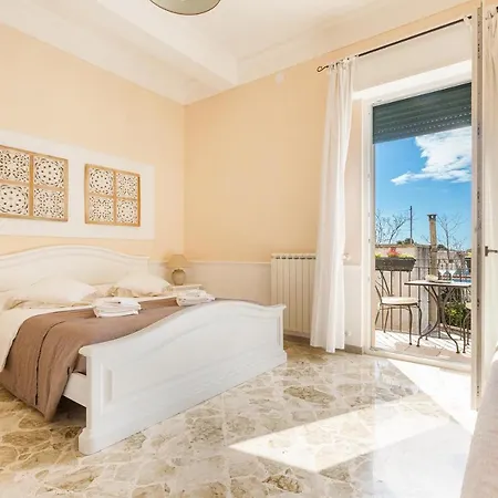 Nocleg ze śniadaniem Dimoraletremuse Charming In Lecce