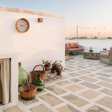 ベッド・アンド・ブレックファスト Dimoraletremuse Charming Guesthouse In Lecce