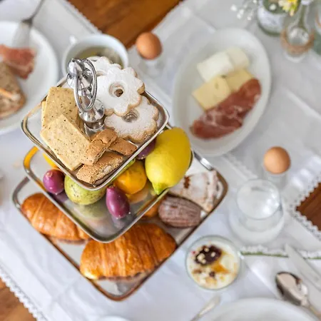 Dimoraletremuse Charming Guesthouse In Lecce