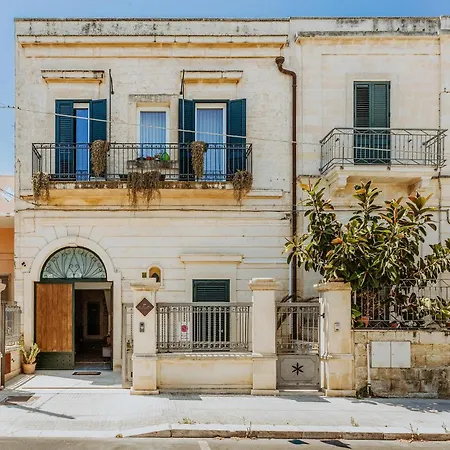 Nocleg ze śniadaniem Dimoraletremuse Charming Guesthouse In Lecce